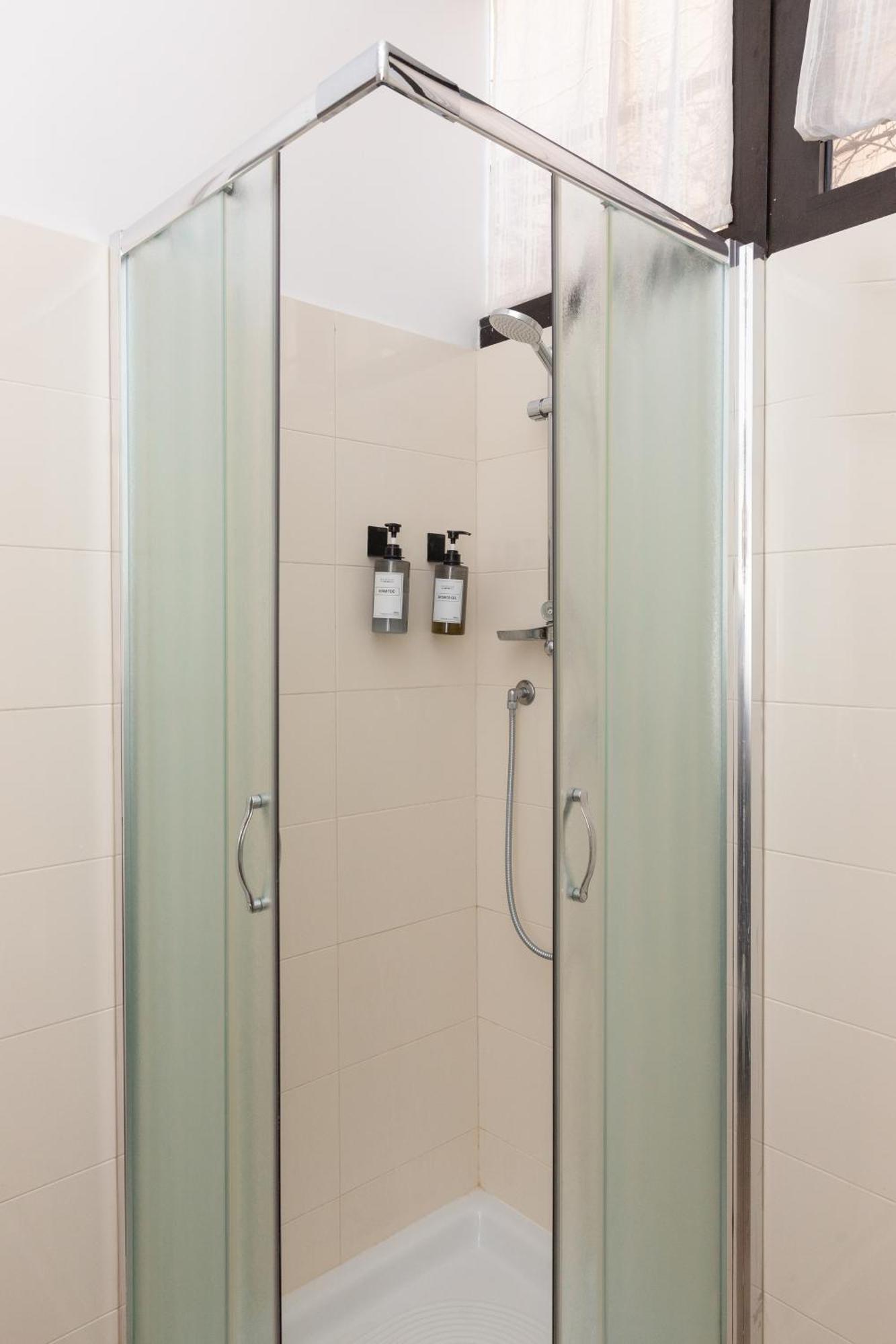 Kandinsky - Exclusive Apartment Милано Екстериор снимка